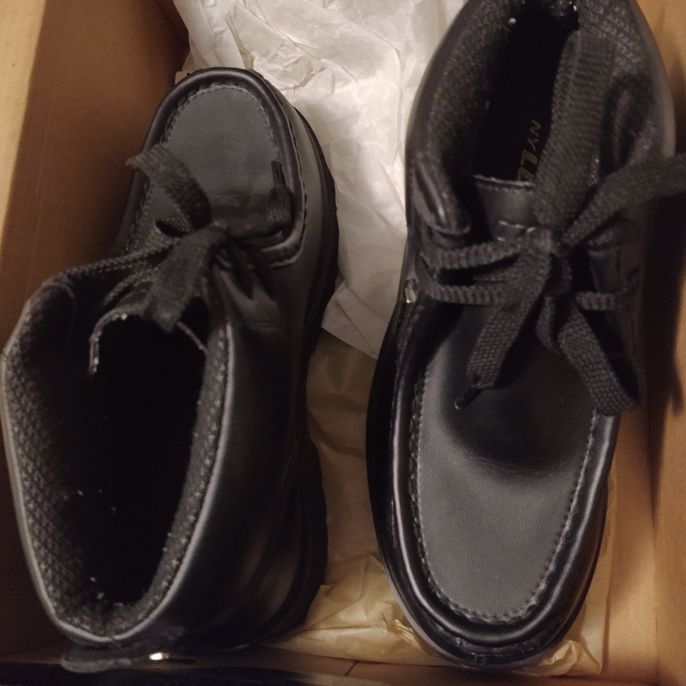 LUGZ - Picture 2 of 7